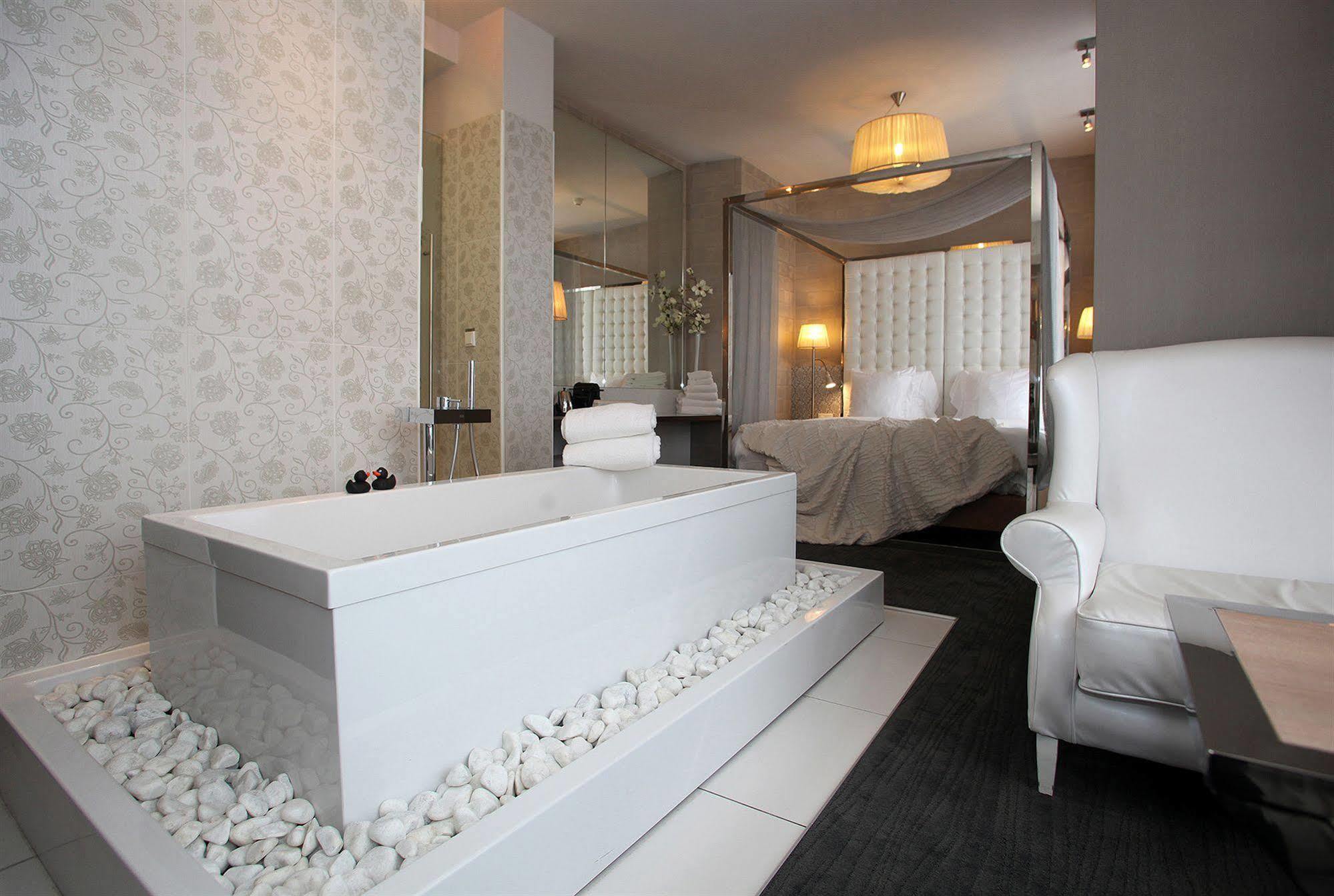 Hotel Блумендал Екстериор снимка