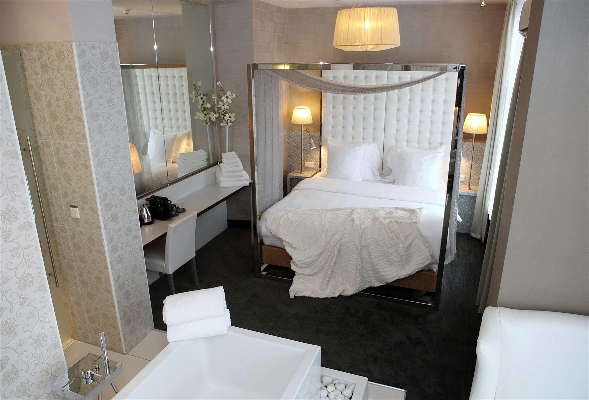 Hotel Блумендал Екстериор снимка